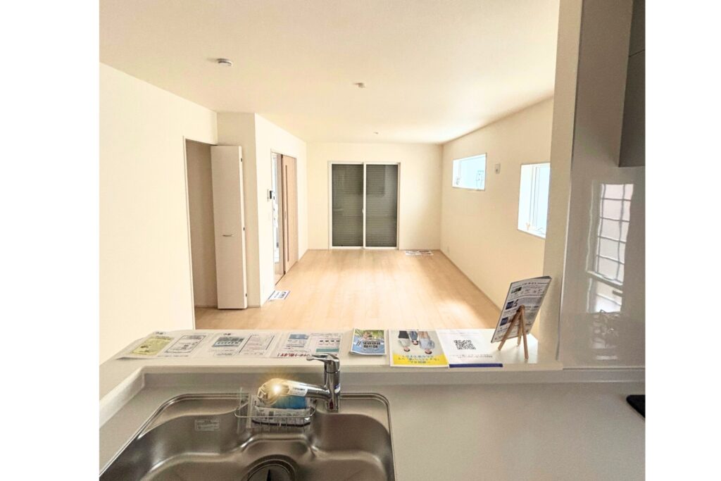 長野市で暮らしをデザインする不動産　土木外構　ワンストップ　カズケン　画像　富竹　リビング