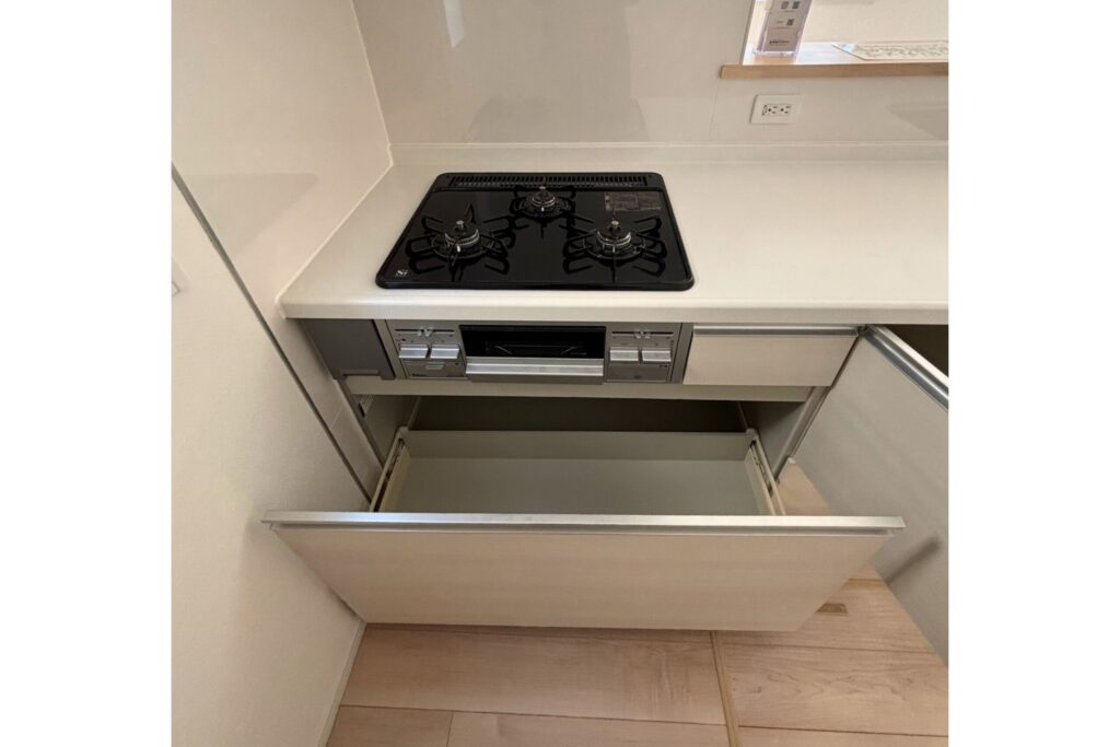 長野市で暮らしをデザインする不動産　土木外構　ワンストップ　カズケン　画像　富竹　キッチン