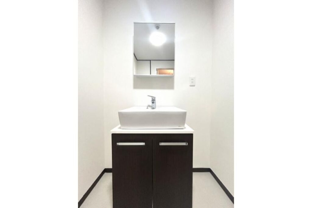 長野市で暮らしをデザインする不動産　土木外構　ワンストップ　カズケン　洗面台